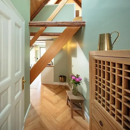 Kapitaenshaus In Wasserlage! Traumapartments Warnemuende Rostock