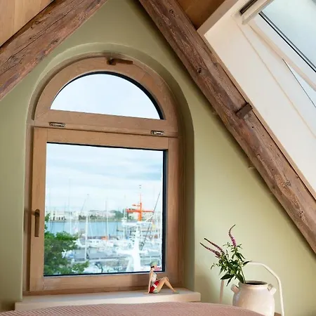 Apartman Kapitaenshaus In Wasserlage! Traumapartments Warnemuende