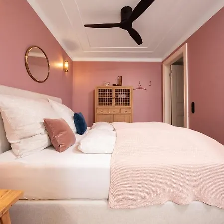 Kapitaenshaus In Wasserlage! Traumapartments Warnemuende Lejlighed