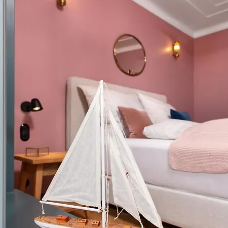 Kapitaenshaus In Wasserlage! Traumapartments Warnemuende Apartman Rostock