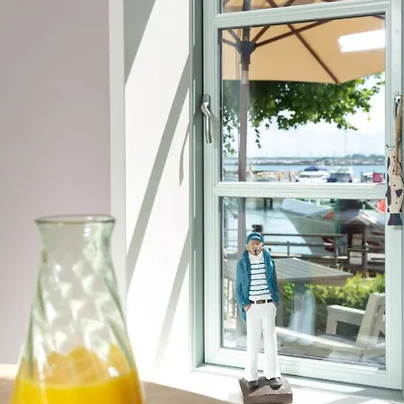 Kapitaenshaus In Wasserlage! Traumapartments Warnemuende Lejlighed *